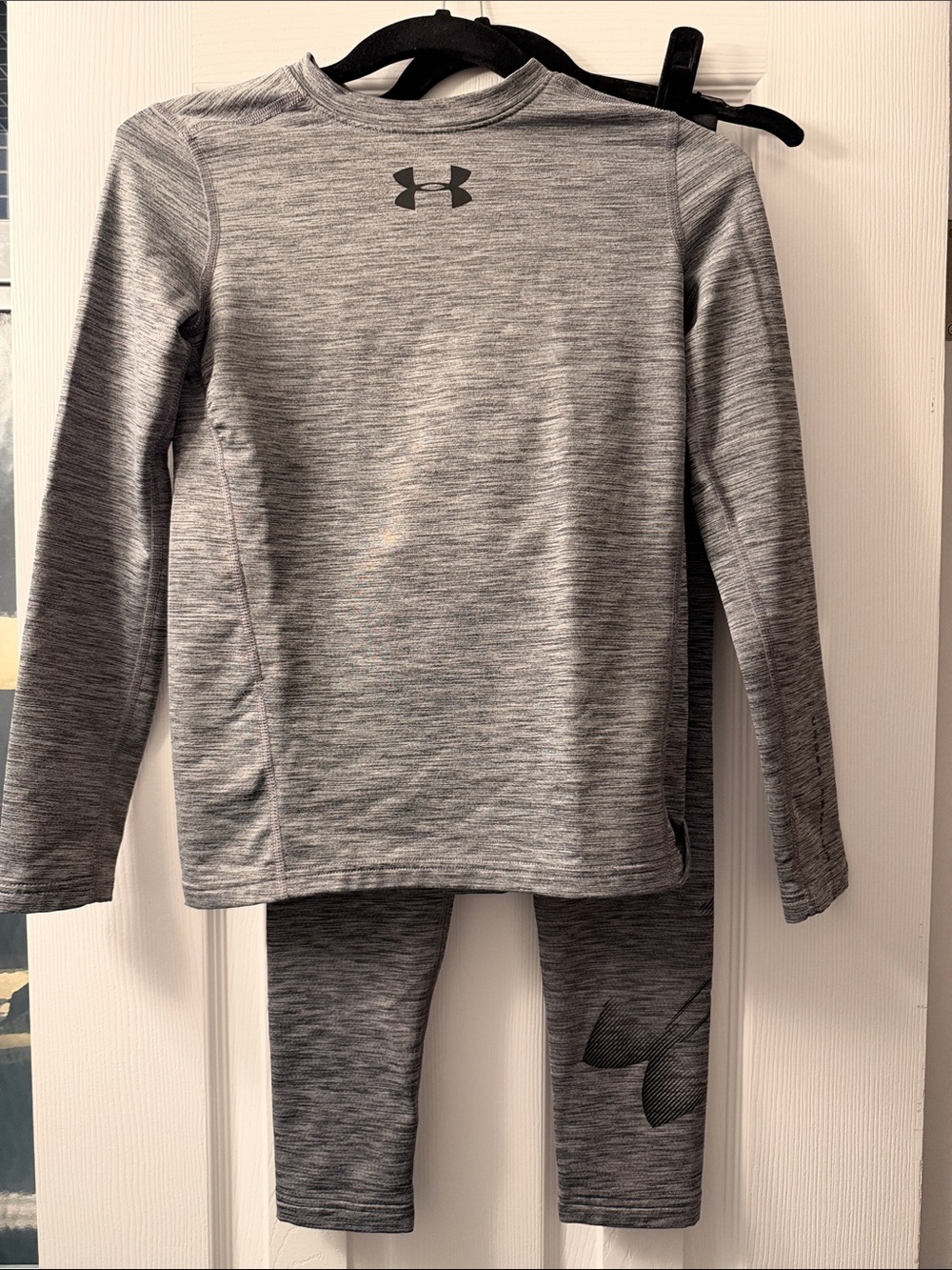 Under Armour Heather Gray Long Sleeve Top and Pants Underwear Performance Kids